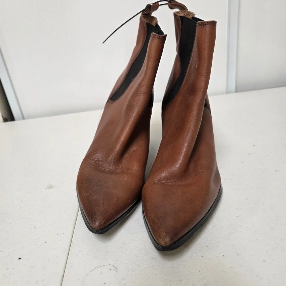 Steve Madden Cognac Brown Leather Pointed Toe Block Heel Chelsea Boots 8.5